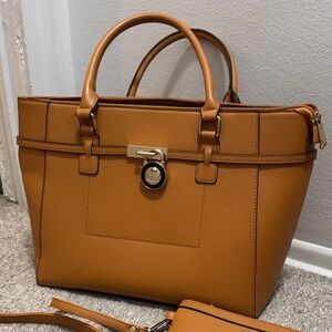 Tote bag and accessories | Casein